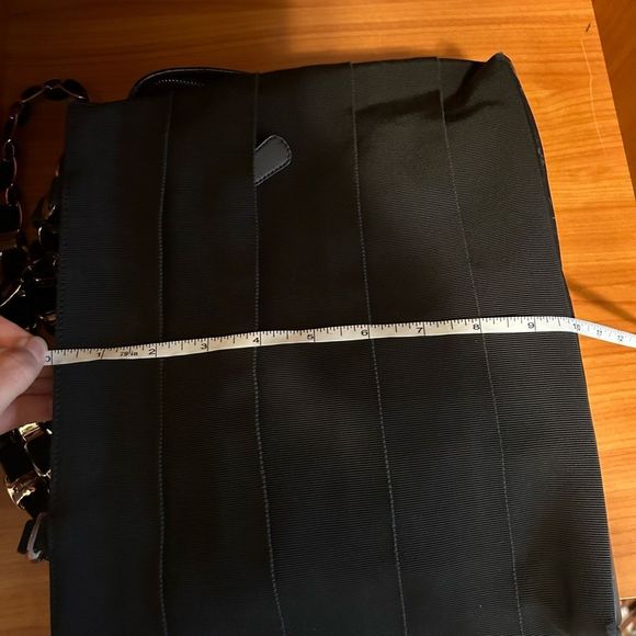 Salvatore Ferragamo Silver Chain Tote Bag Black - Picture 11 of 14